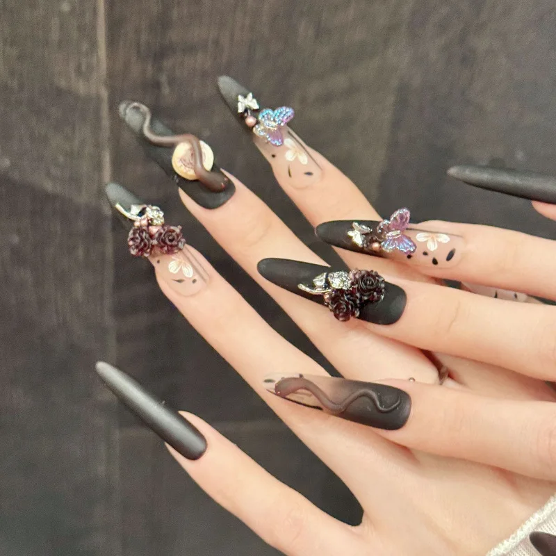 10Pcs Handmade Nails Black-to-Brown Gradient 3D Snake-Print Rose Retro Press-On Nails—Perfect As A Gift for Girls and Friends