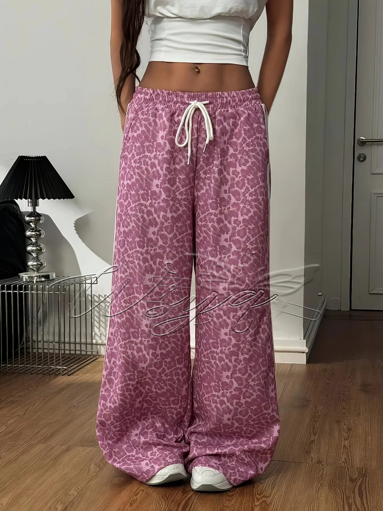 Unisex Pink Leopard Print Side Striped Straight Long Pants Quick Dry Casual Trousers, Elastic Waist Streetwear Sweatpants