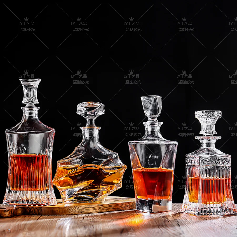 

Lead-free glass whiskey decanter, 3 kinds of wine glass bottles, novel design, new home handicrafts decoration.