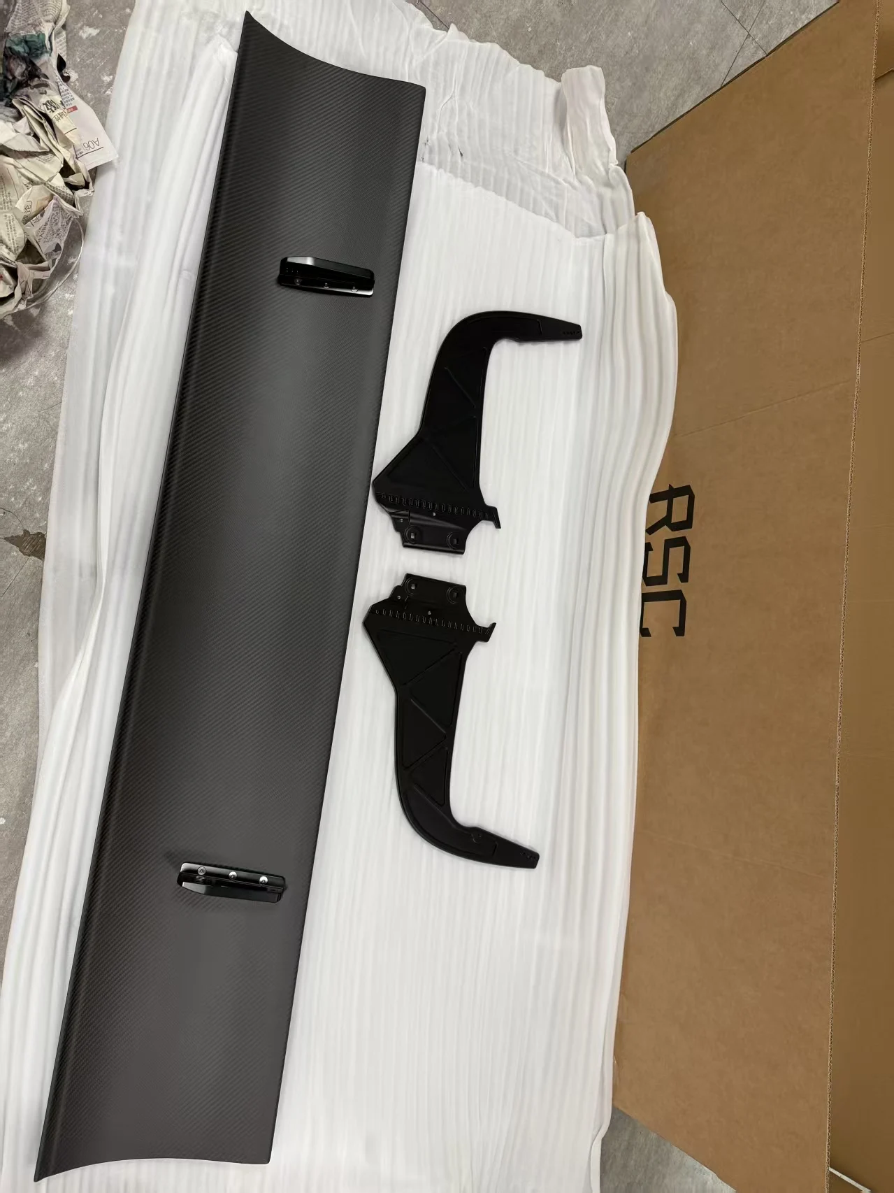 High Quality  Dry Carbon Fiber RSC Style Rear Wing for  992 Dry Carbon Fiber Rear Spoiler Fitment Tested