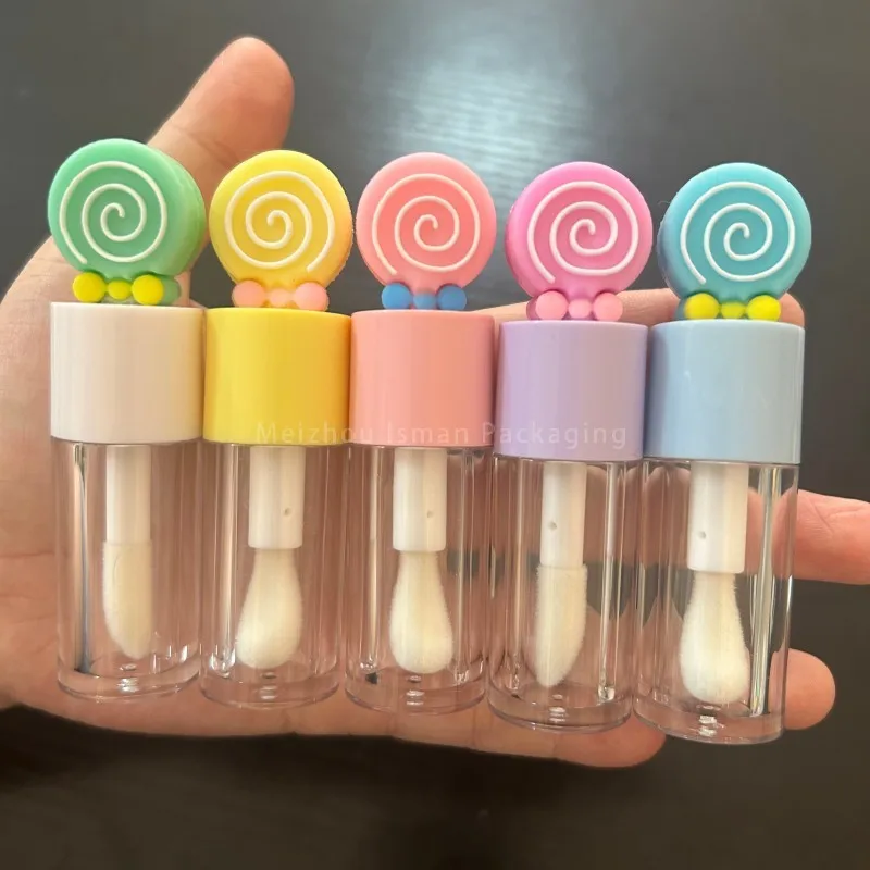 50Pcs New Design 4ML Cute Candy Shape Lid Empty Lip Gloss Bottle Custom Logo Big Brush Unique Fat Round Lipgloss Wand Tube