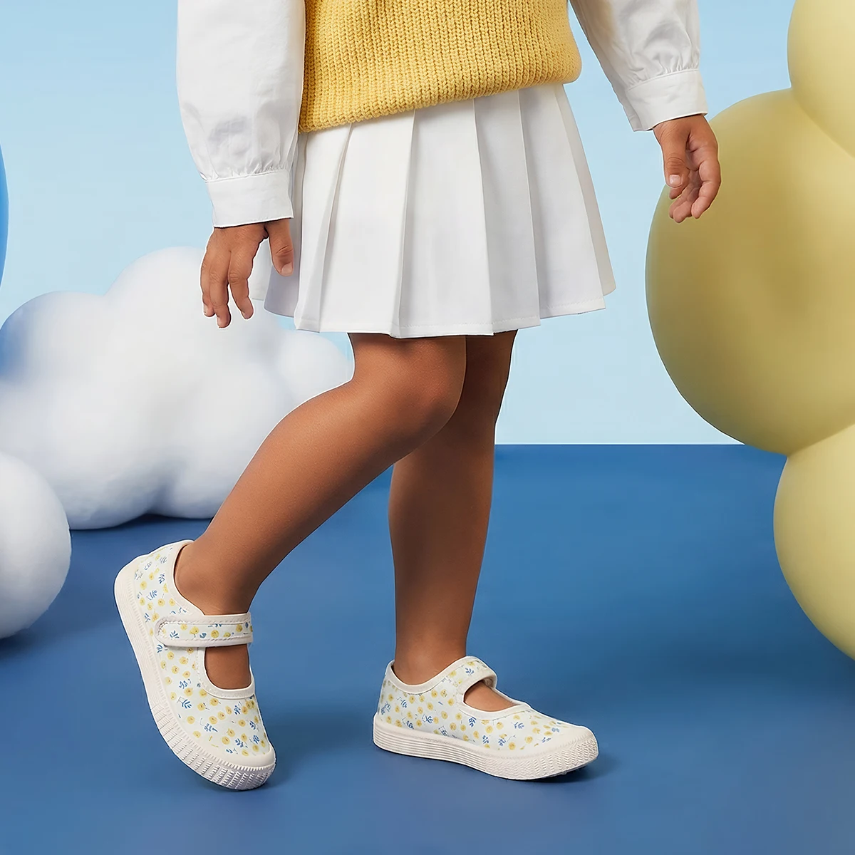 

Модная повседневная спортивная обувь для девочек на весну и лето на мягкой подошве, подходящая для студентов в помещении и на открытом воздухе в детском саду