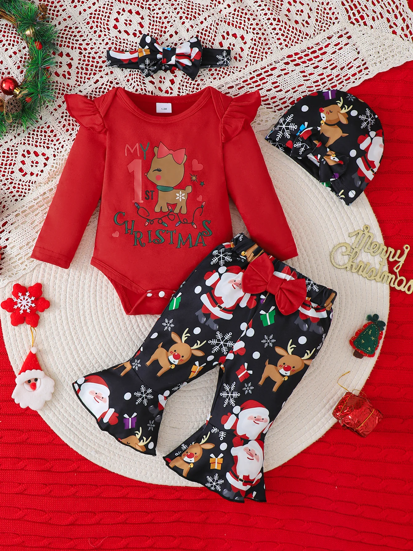 Weihnachtskleidungsset für Kleinkinder: Niedliche Schlaghose mit Weihnachtsmann- und Rentier-Print, rotem Rüschen-Body und Accessoires.