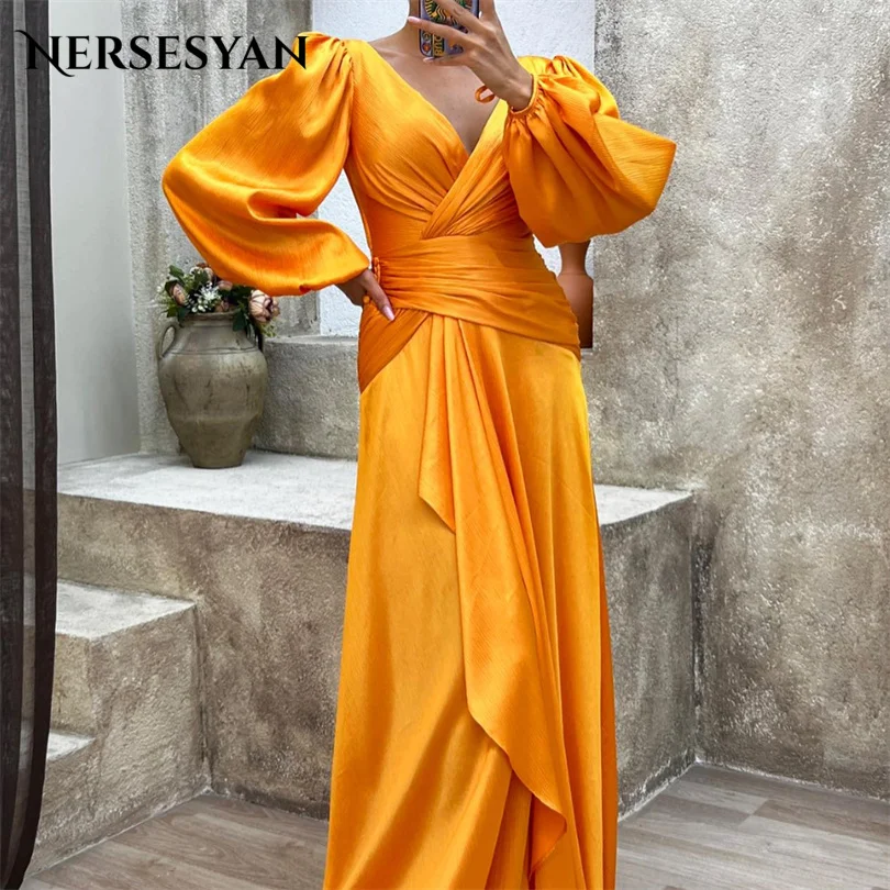 

Nersesyan Vintage Satin A Line Formal Evening Dresses Puff Long Sleeves V-Neck Pleats Party Dress Sexy Vestidos De Fiesta 2023