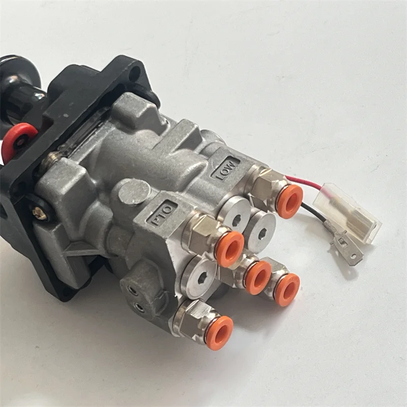 71094-C Pneumatic Control Valves  with PTO Switch Indicator Light Manual valve with slow descent power take-off 5 holes
