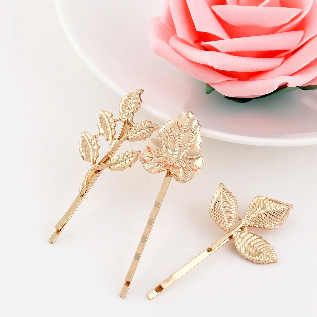 

3Pcs Women Hair Pins Vintage Leaves Gold Hair Clips Perfect for Wedding Prom Party Birthday Gift Leave Hairpin