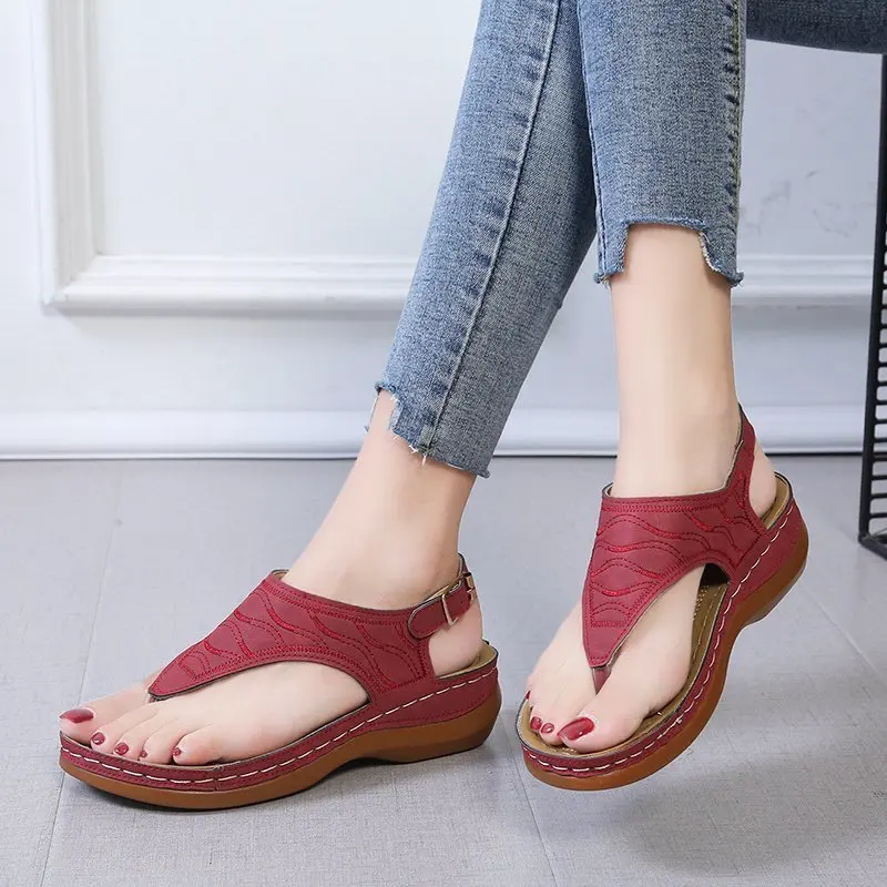 Sandalias planas Oxford para mujer, chanclas de cuero Pu con hebilla de cinturón, zapatos de moda romana, novedad de verano, 2024