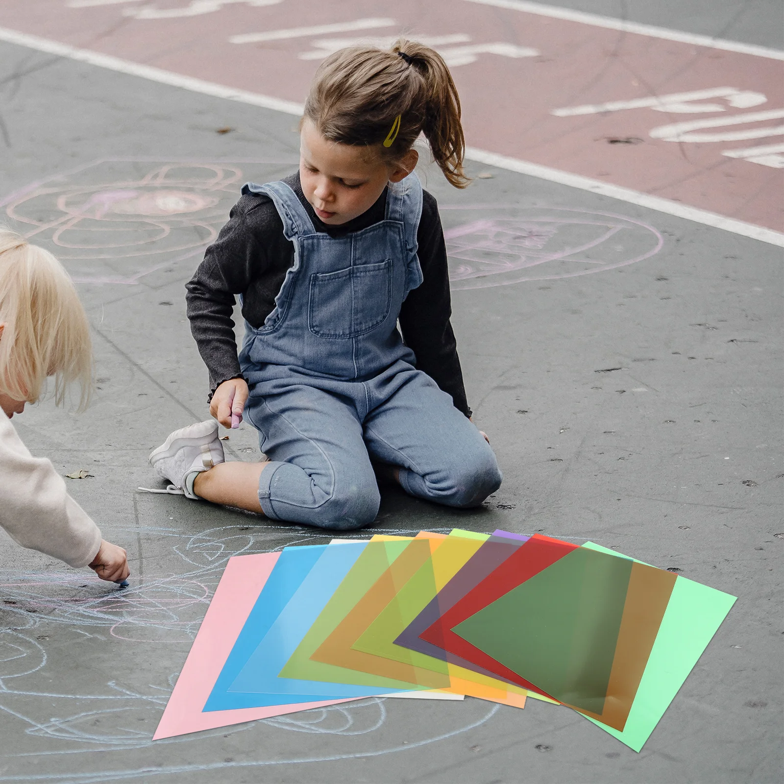 18 ورقة من صفائح السيلوفان الصلبة الشفافة الملونة، مادة حرفية متعددة الألوان، مستلزمات يدوية للمشروعات اليدوية