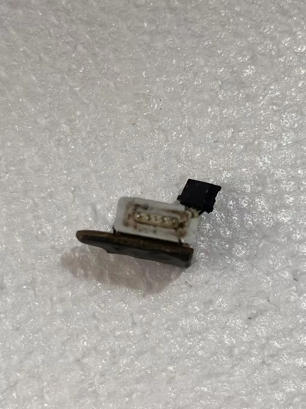 A1342 Б/У интерфейс питания 100% тест в порядке