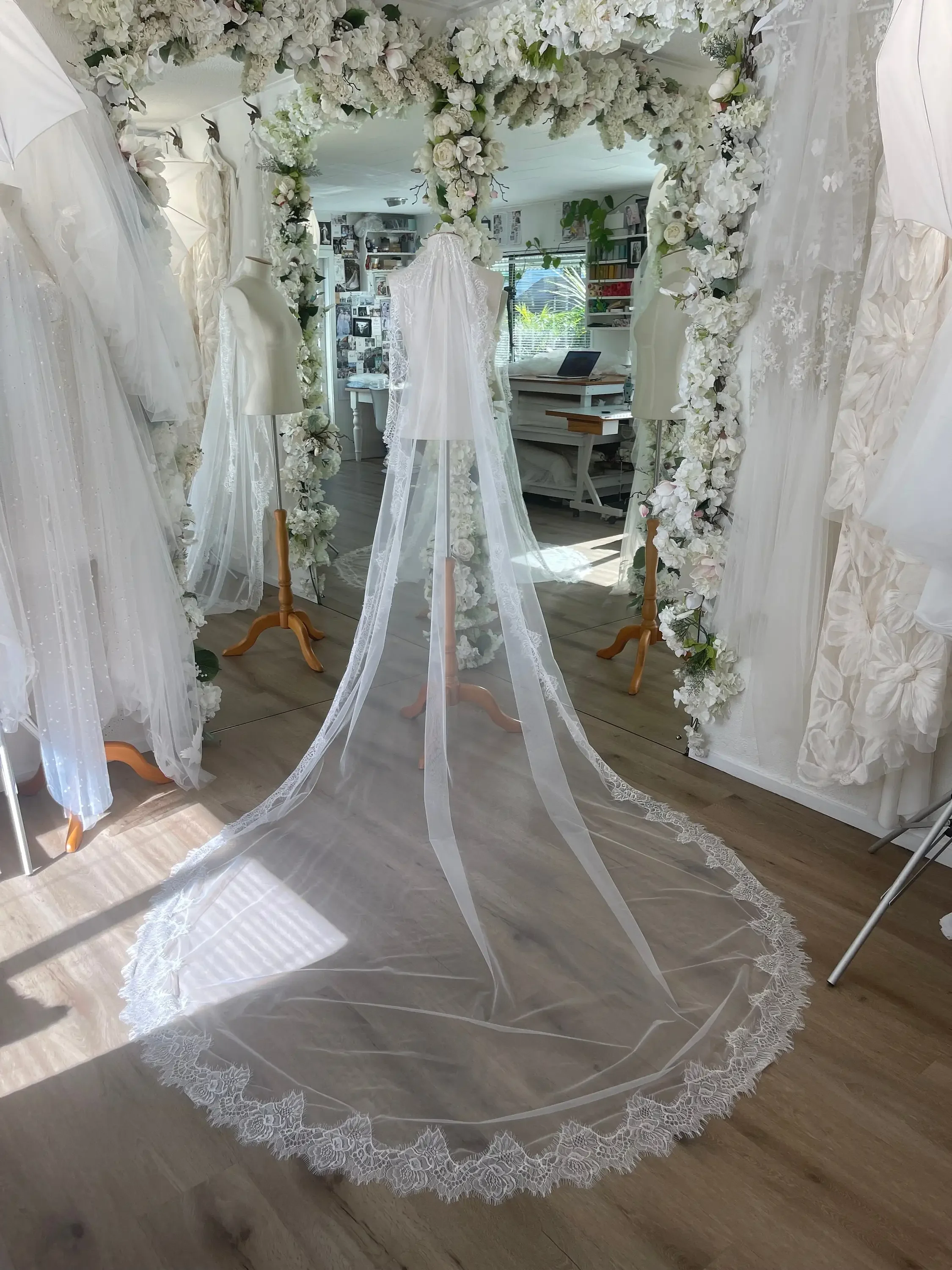

Wedding Veil Lace Edge Veils Vintage Boho Bridal Veil Eyelash Mantilla No Comb