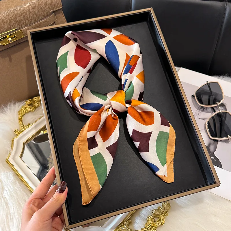 

Новый шелковый платок из кешью 2026 года, женский, с цветовыми блоками, квадратный, в литературном и ретро-стиле, 70 см, маленький декоративный платок