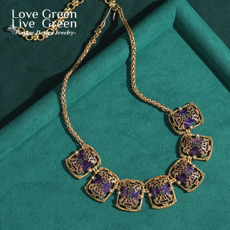 

Vintage Square Stone Purple Necklace Hollow Antique Gold Color Pattern Choker Luxury Jewelry Designer 2025 Accessories Wedding