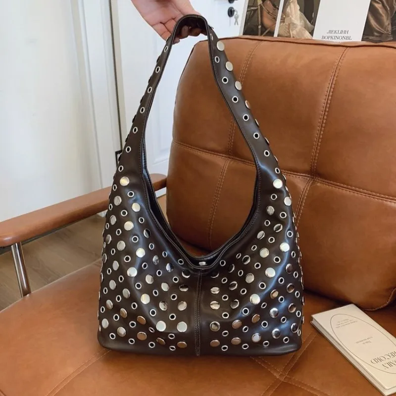

Women's Popular Crossbody Bag Customer Favorite Design Known For Its Excellent Functionality And Style