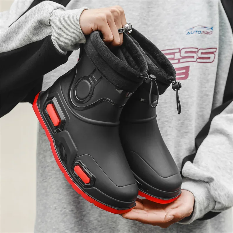 Fashion New Men\'s Mid-calf Rain Boots Outdoor Sports Motorcycle Riding Rubber Shoes Take-out Overshoes Non-slip Kitchen Shoes