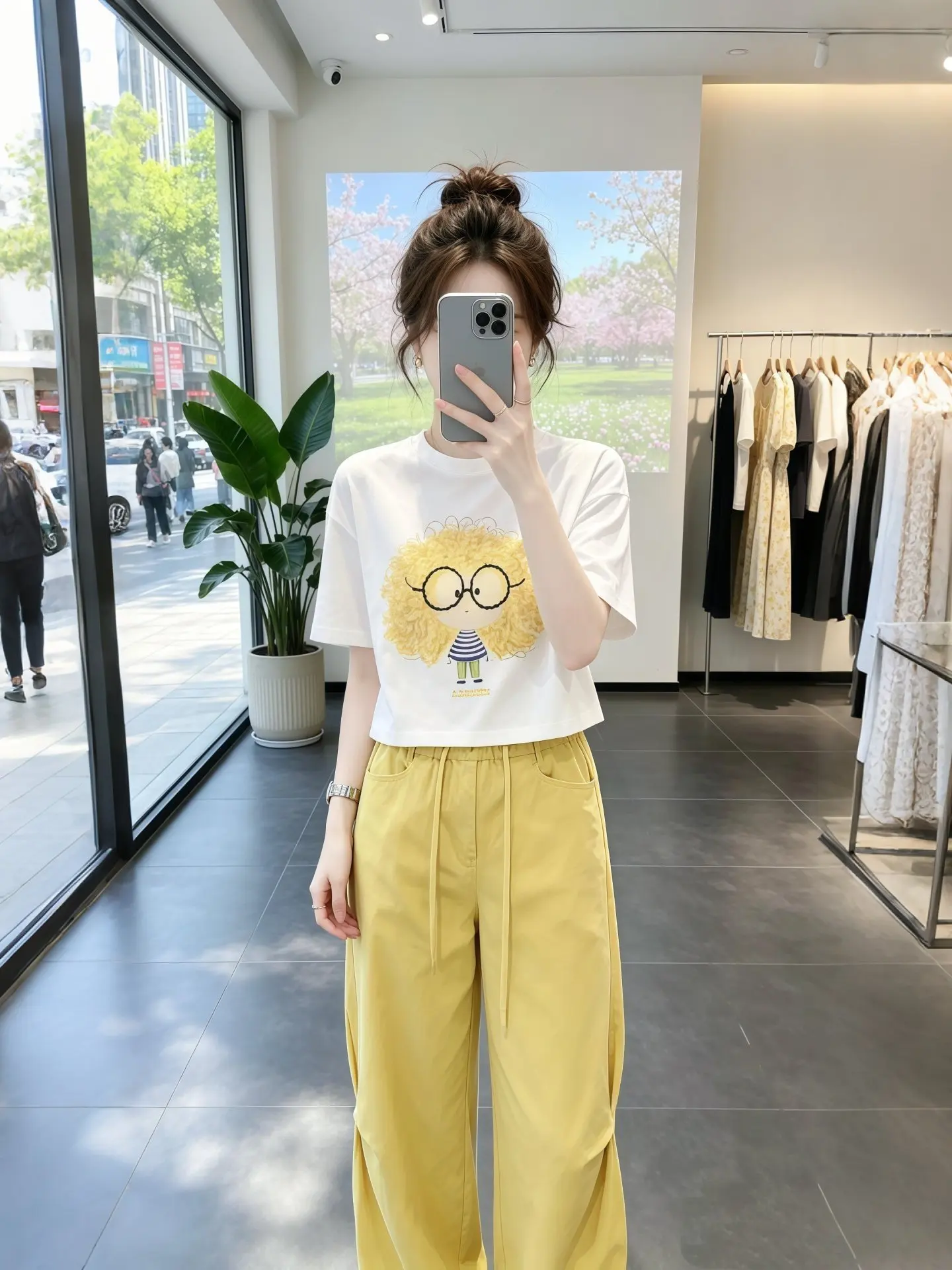 

Fashionable Printed Short Sleeve T-Shirt And Wide Leg Pants Two Piece Set for Women Breathable Lightweight Summer Outfit