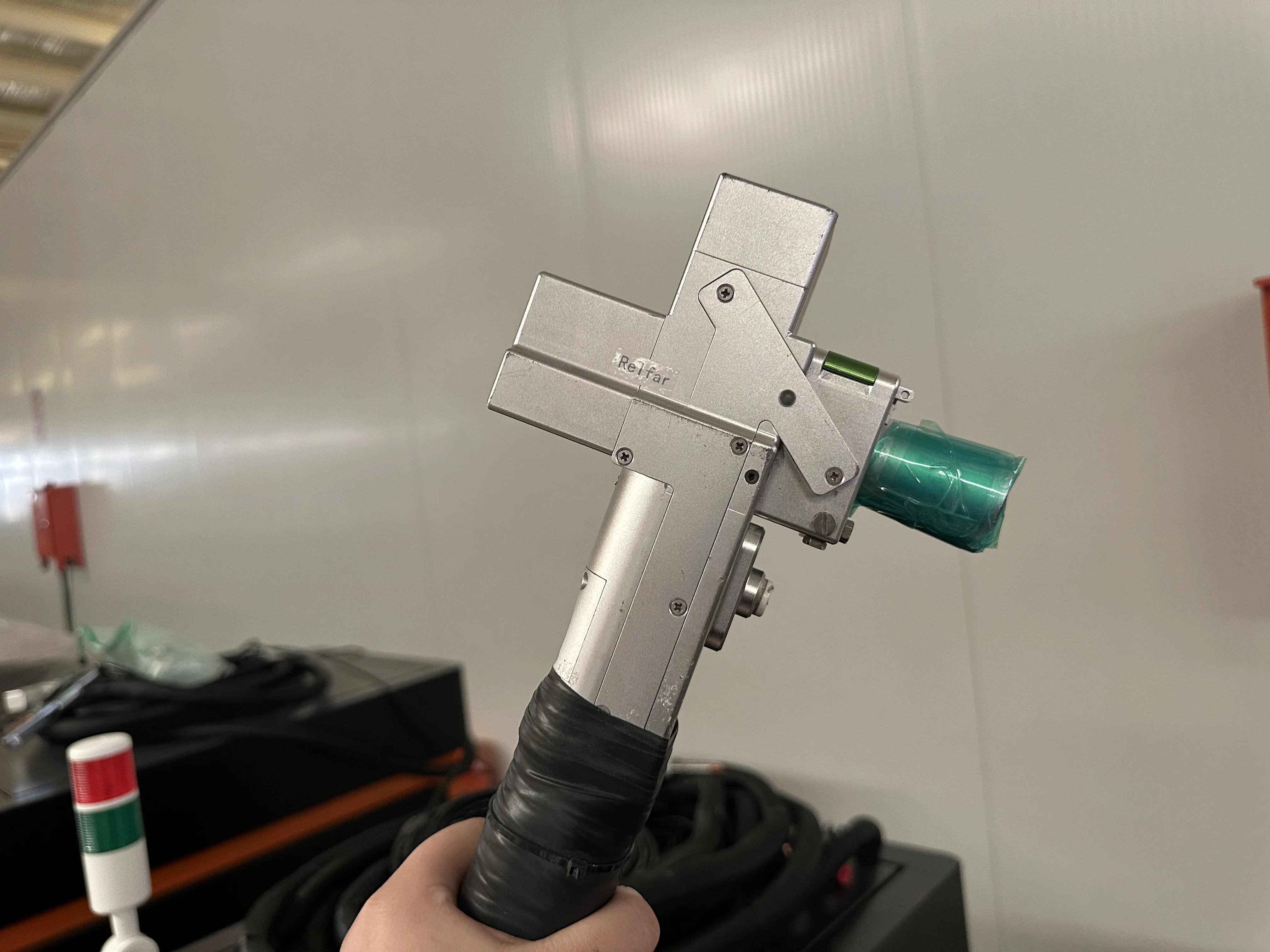 Small Pulse Efficient Convenient 1000W 1500W 2000w  Laser  Cleaning Machine for Multiple Metal