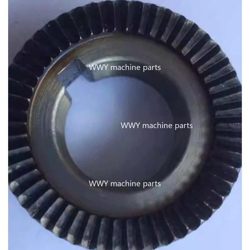 Suitable for Taiwan Rocker Arm Vertical Milling Machine Milling Head Accessories, Machine Head B80, Escort Control Clutch Gear