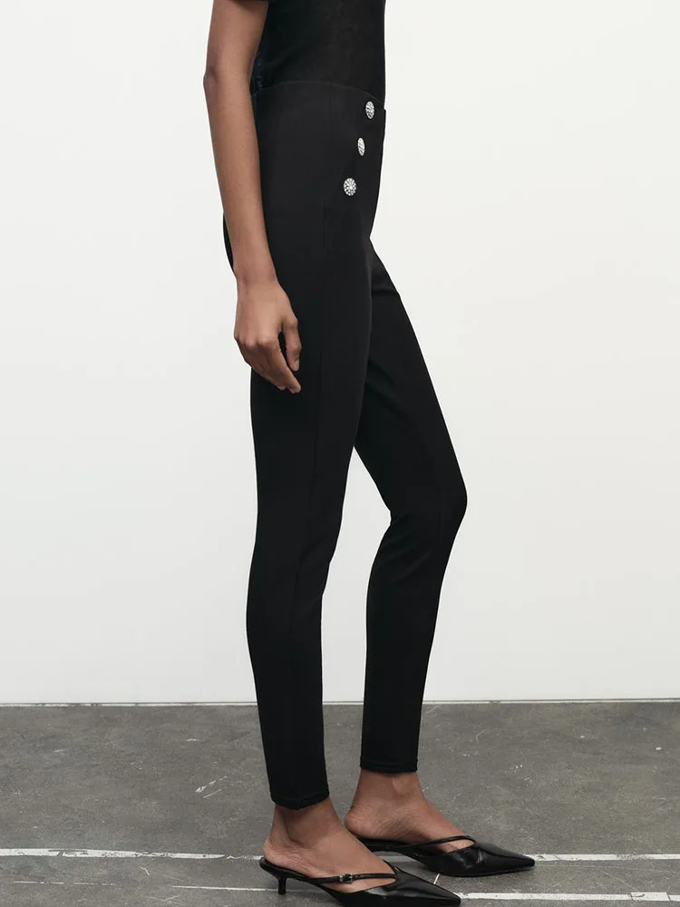 Calças fenas casuais com joias, elásticas, crimento longo, nove peças, material 00%, outono 2024