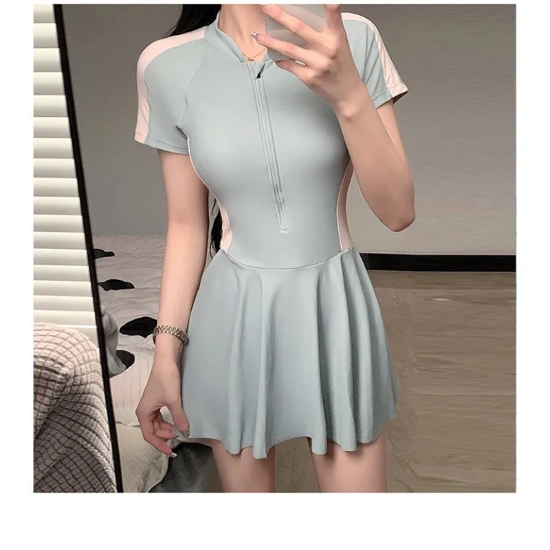Women's Gray Half-Zip Swim Dress Short Sleeve Rash Guard with Color Block Panels Sport Bathing Suit for Water Sports