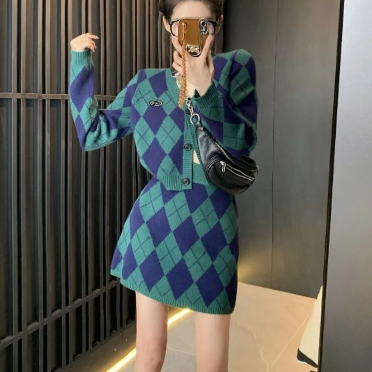 

2024 Spring Vintage V-neck Long Sleeve Knitted Cardigan+ Y2k E-Girl High Waist Bodycon Skirts Fashion Blue Green Two Piece Sets