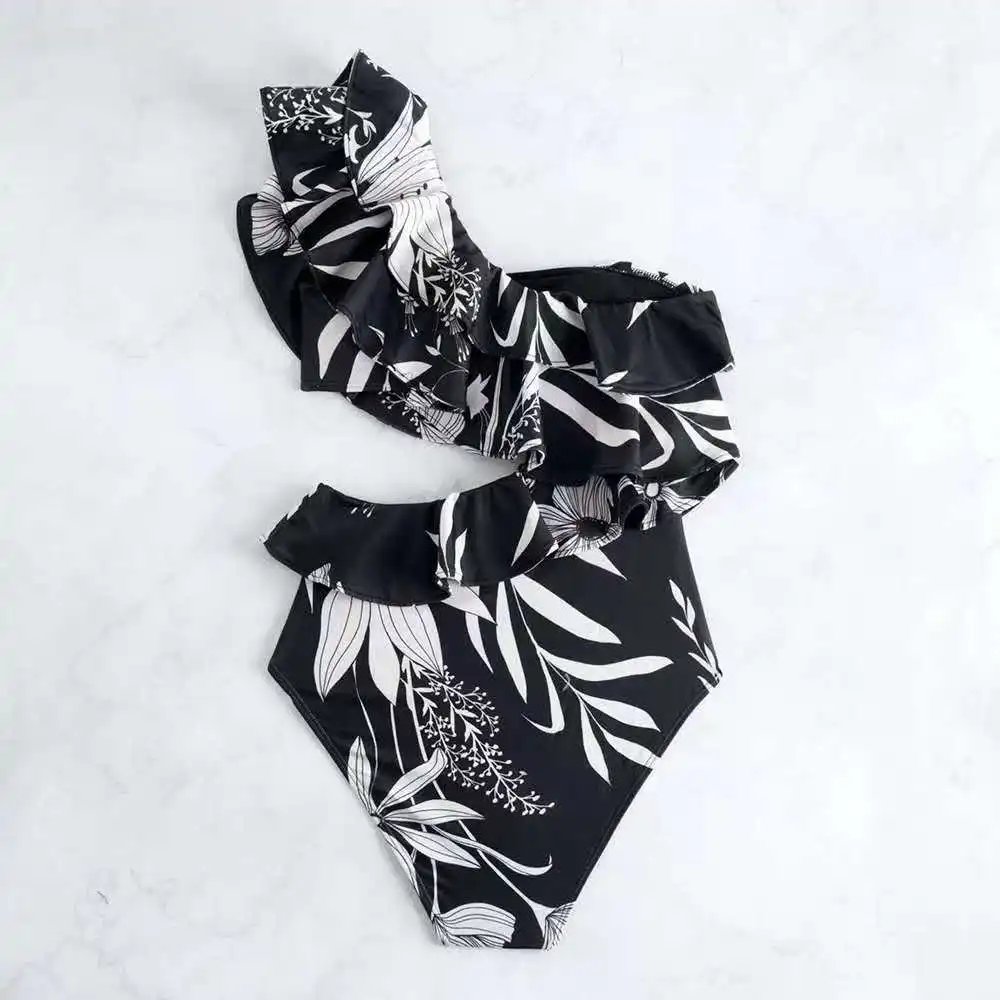 Leaf Print One Piece Swimsuit Female 2026 Swimwear Women One Shoulder Cut Out Bathing Suits Summer Beach Wear Sports Monokini