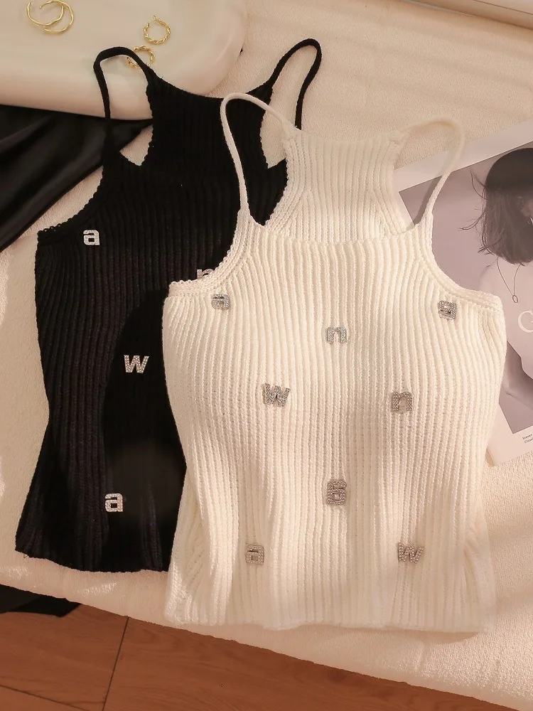 2025 새로운 라인 석 니트 탱크 탑 화이트 블랙 크루 넥 민소매 탱크 탑 여름 여성 의류 자르기 탑 Camis