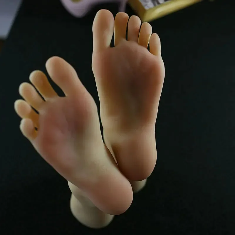 37 Size Lifelike Silicone TPE Women's Foot Model for Photography Display with Detailed Toe Texture Sandal & Anklet Simulation