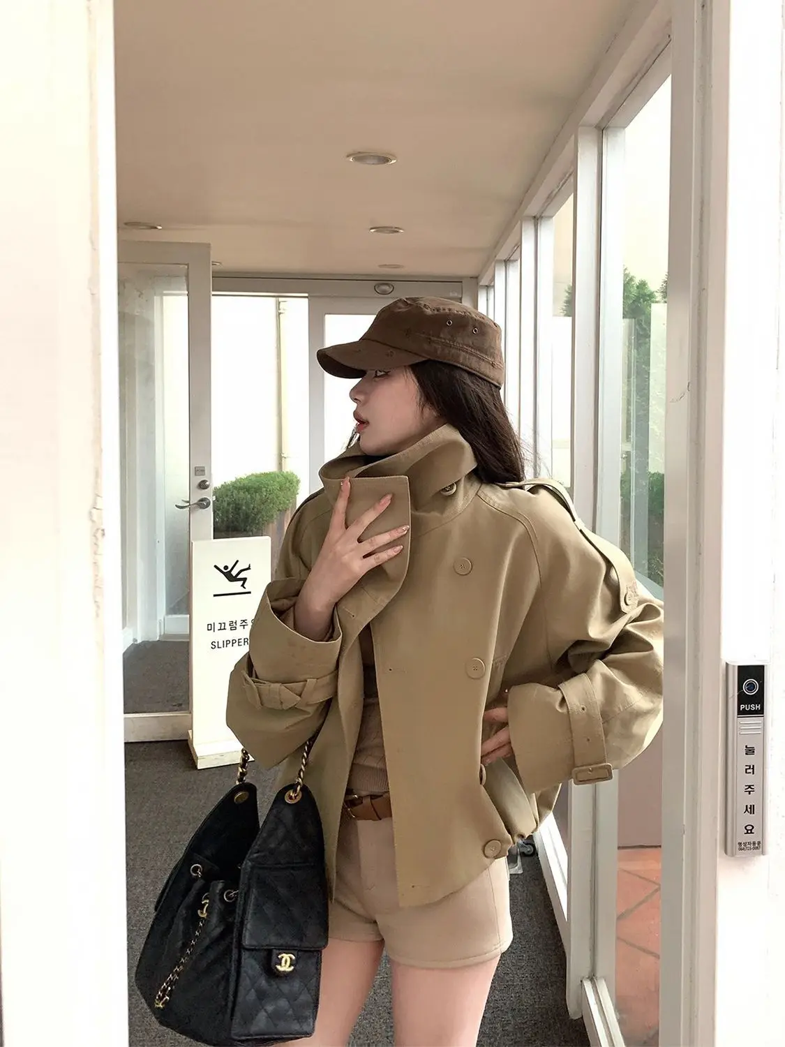 Рисунок 5 - Корейская двубортная куртка с длинными