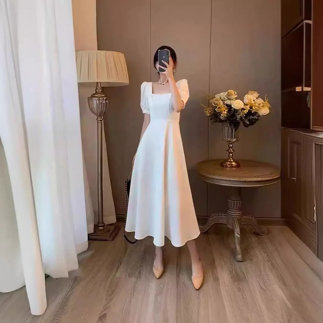 Dress Summer 2024 New French Retro Square Neck Cinched Waist Slim Temperament Hepburn Style Long Dress