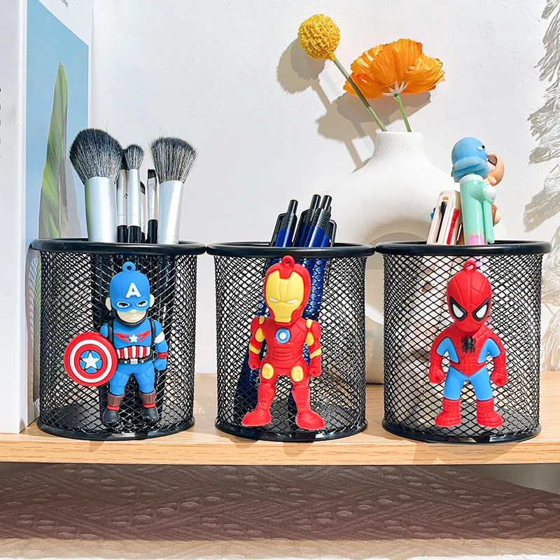 

Металлический сетчатый держатель для ручек Marvel «Человек-паук и Железный человек» — гладкий квадратный/круглый настольный органайзер для офиса и домашнего декора