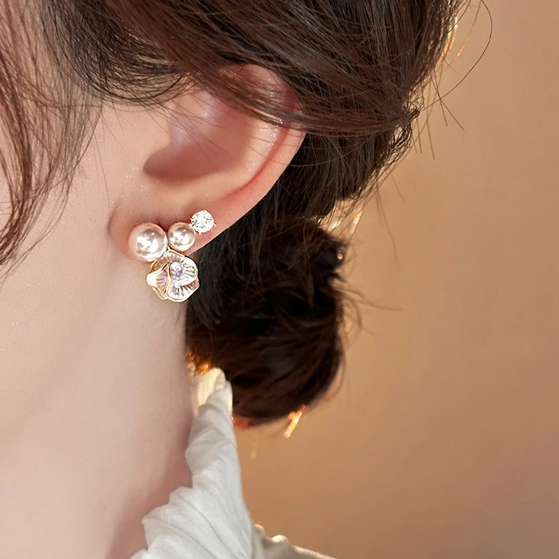Round Imitation Pearl Dangle Earrings for Women Light Luxury Cubic Texture Flower Drop Earring Exquisite Rhinestones Ear Drops F