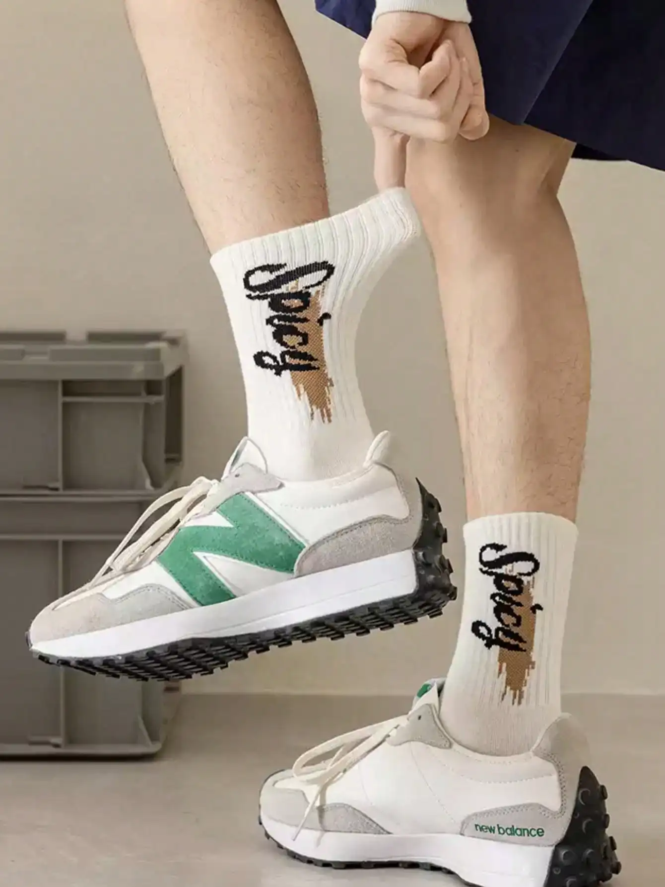 5 Pairs Men's Stylish Trendy Mid-Calf Socks Autumn Winter For Teens And Students Suitable For Sports And Basketball