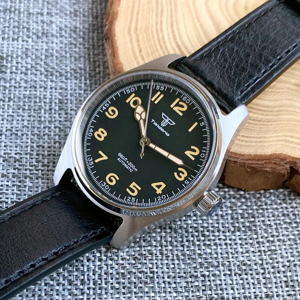 Klassische khaki field series pilot uhren für männer 200m wasserdichte polnische lünette nh35 movt beige schlangen hand automatische uhr