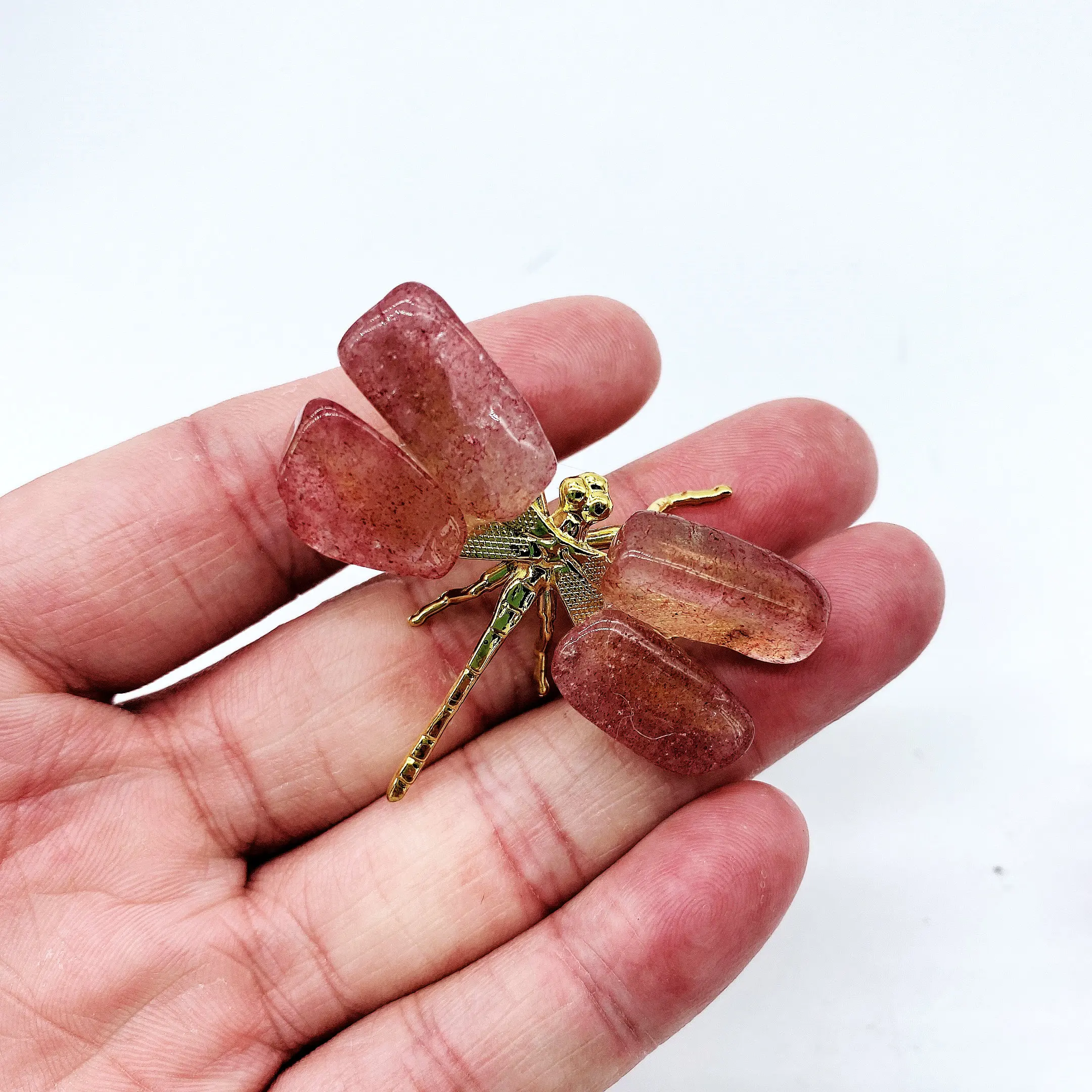 2pcs Natural strawberry Energy Reiki stone dragonfly carving decoration Crystal Quartz Healing High Quality Gemstone For Gift