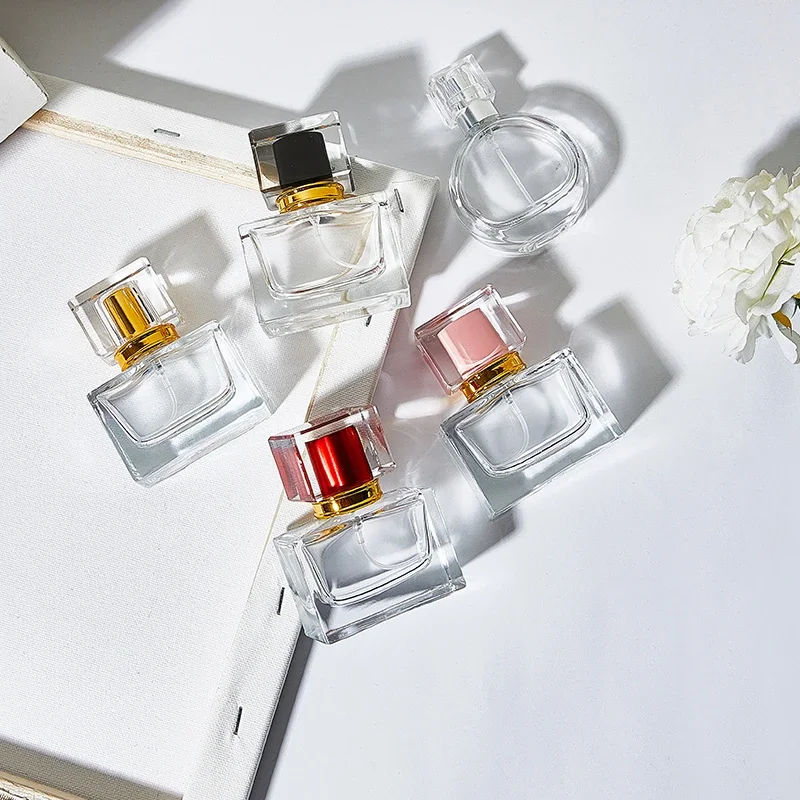 5 ชิ้น/ล็อต 30 ml/50 ml สแควร์ขวดน้ําหอมแก้วสเปรย์ขวดน้ําหอมที่ว่างเปล่าบรรจุภัณฑ์เติมคอนเทนเนอร์เครื่องสําอาง