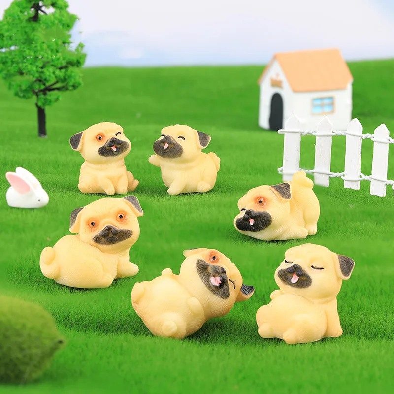 Figurine Miniature Cute Cartoon Pug Dog Micro Landscape Resin Ornaments For Home Decorations Kawaii Puppy Desktop Decor Room