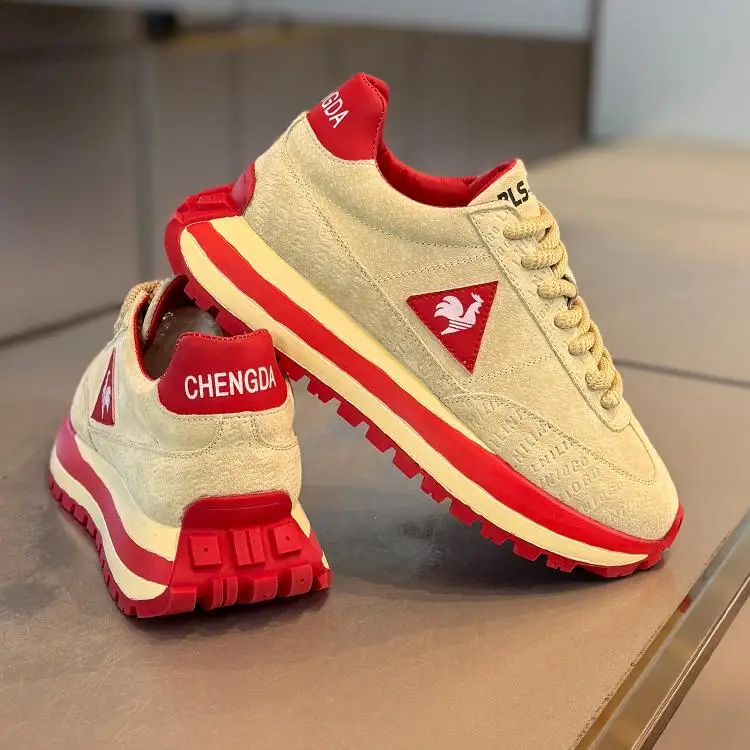 Men's Casual Running Shoes Breathable Mesh Inner Heightening Fashionable All-Match Autumn Sporty Sneakers Thick Sole