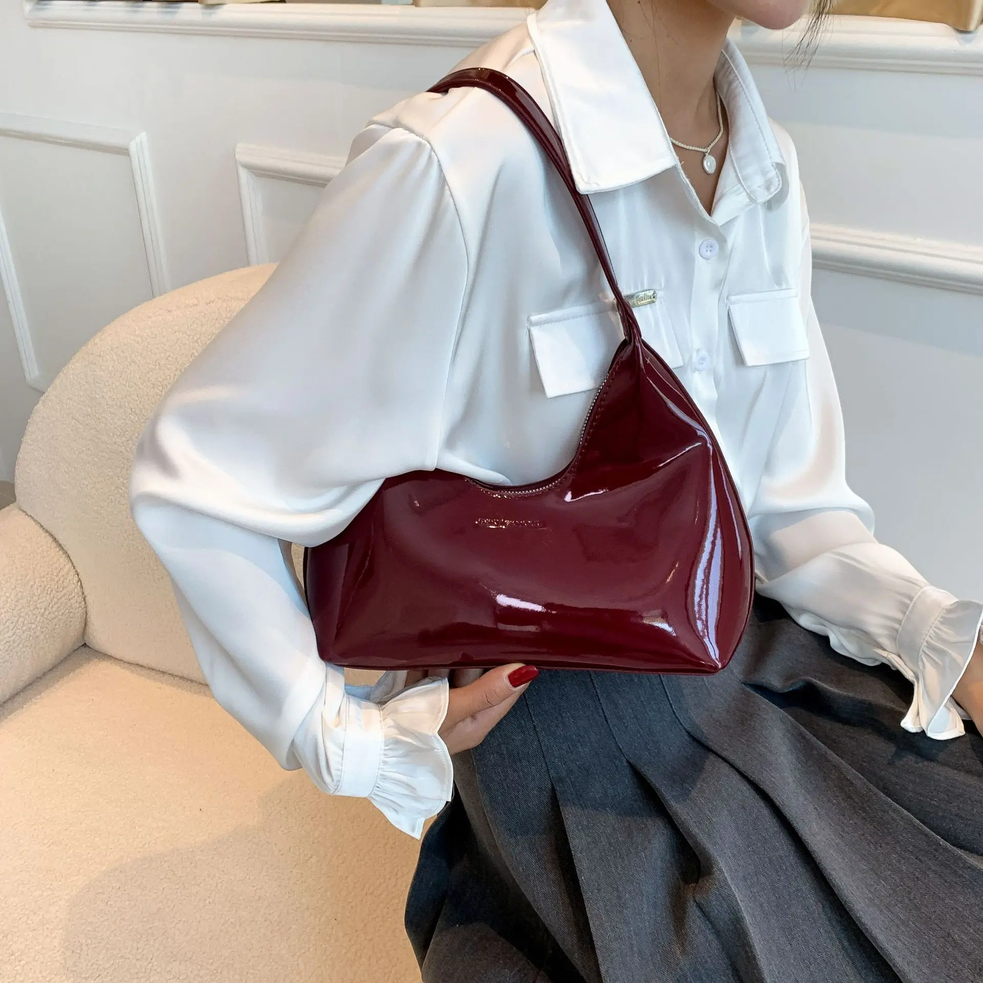 Women Half Moon Shoulder Bag 2024 New Trendy Vintage Burgundy Handbag Korean Fashion Lady Designer Simple Small Underarm Purse