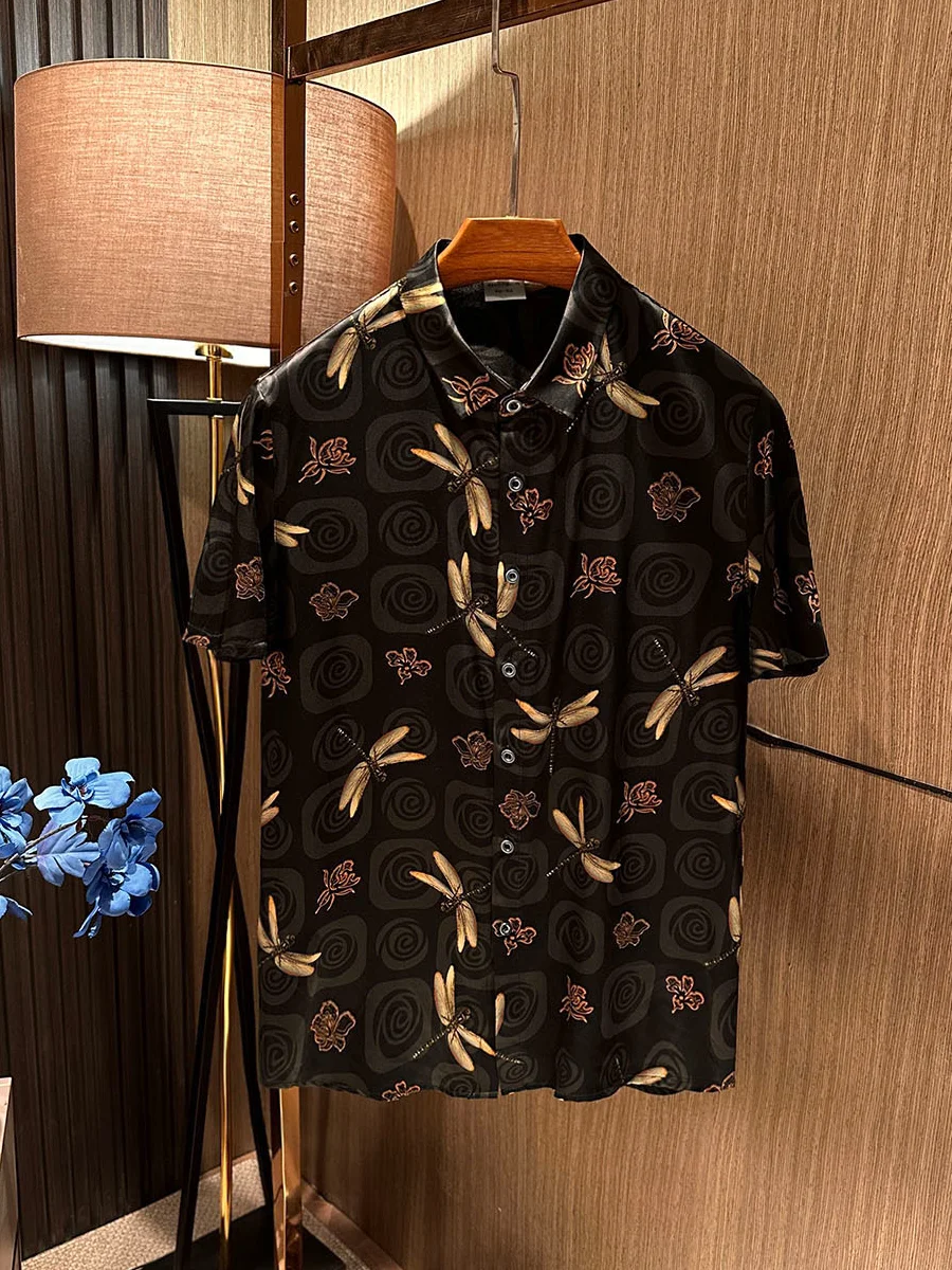 

Silk Smooth Floral irt Men's ort Sve Silk Faion Urban Sle Breathable Lightweight Summer New Arrival
