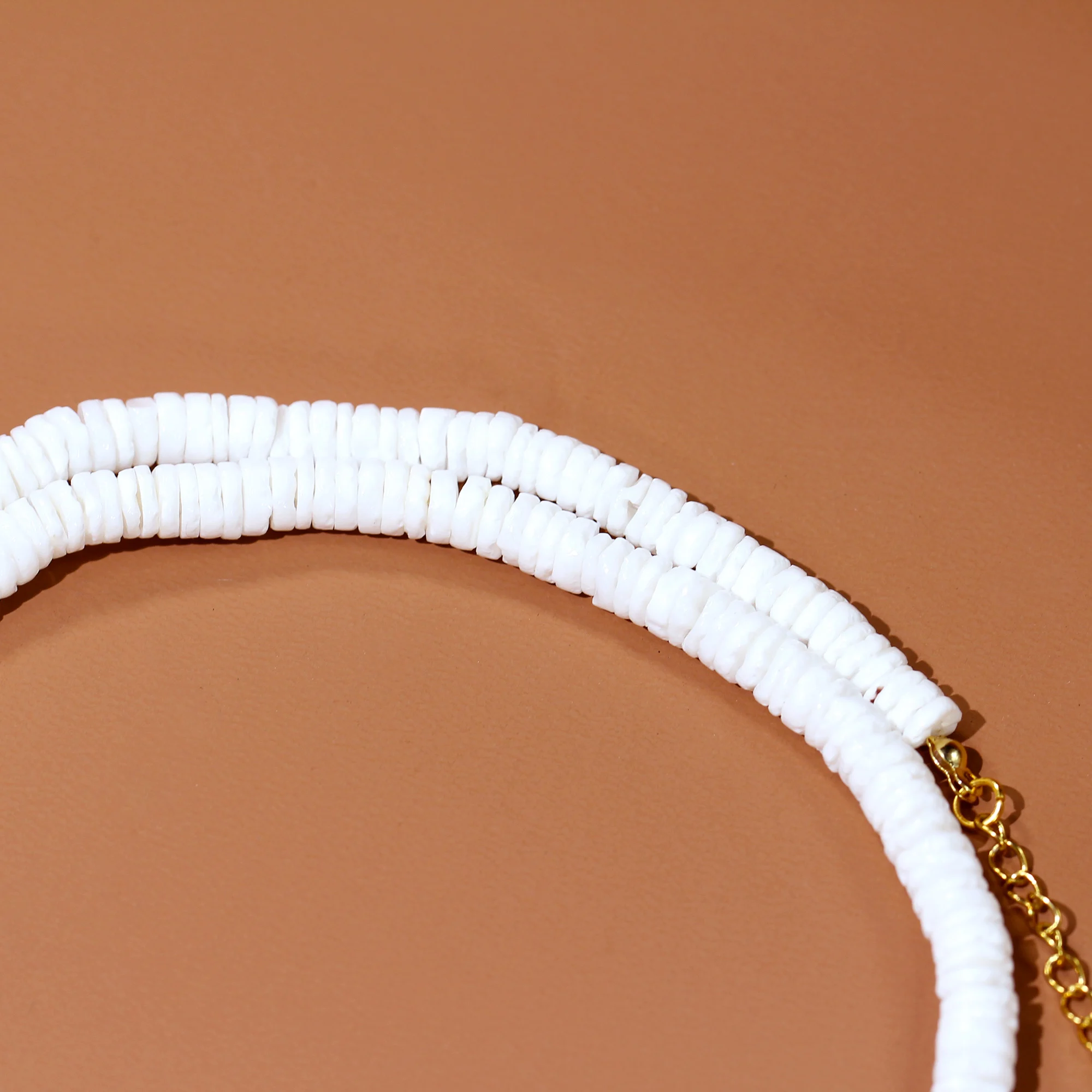 Bohemian Shell Chain Necklace White Hawaiian Beach SeaShell Choker Necklace Round Beads Womens Gift