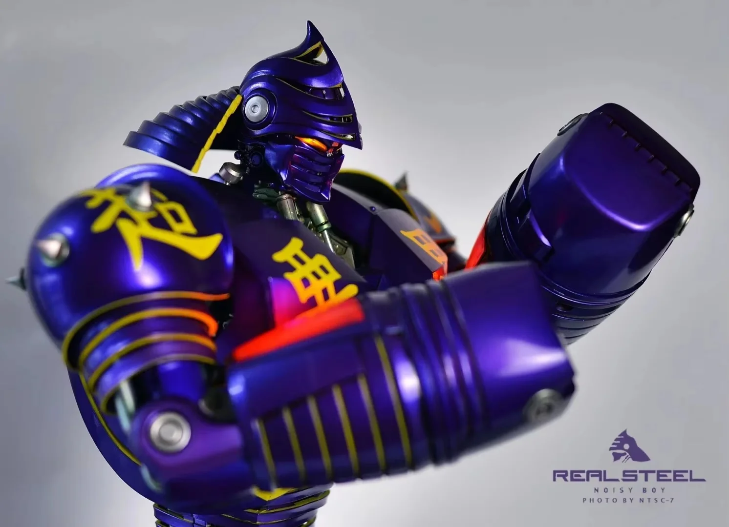 3A ThreeZero1/6 Armatura di Ferro Pugno D'acciaio Super Evil Man Noisy Boy Forte Pubblica Sito Ufficiale Versione Action Figure Modello Giocattolo Regalo