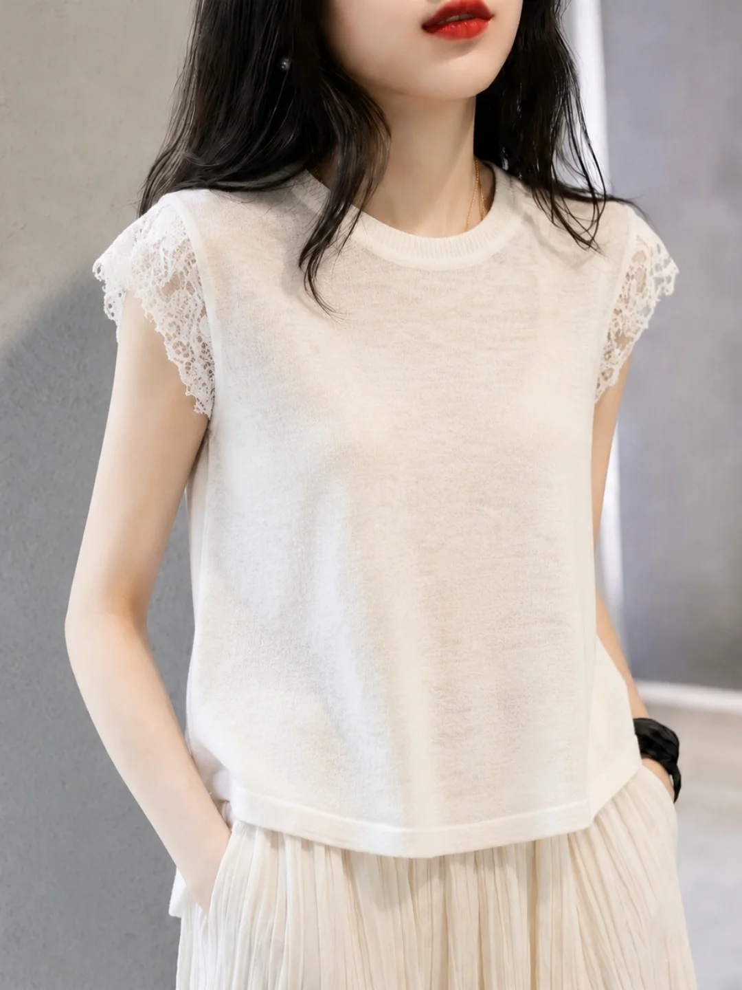 

Summer Casual Versatile Soft Comfortable Ice Silk Knitted Top Lace Splicing Design Sensation Commute Korean Style Straight Cut