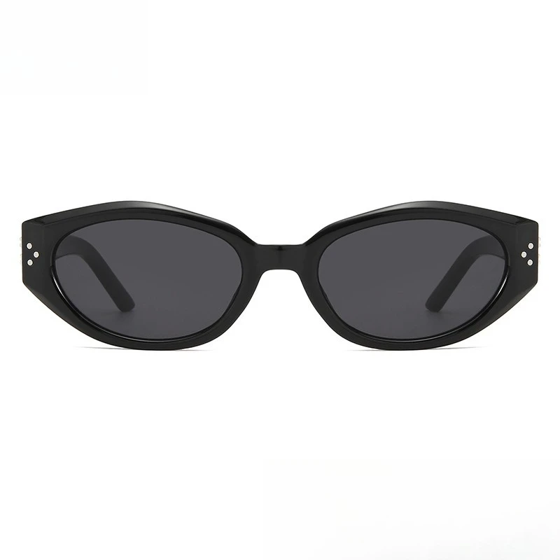 

2025 New Retro Cat-Eye Sunglasses Women UV Protection Vintage Chic Influencer Street Style Fashion Accessory Designer design