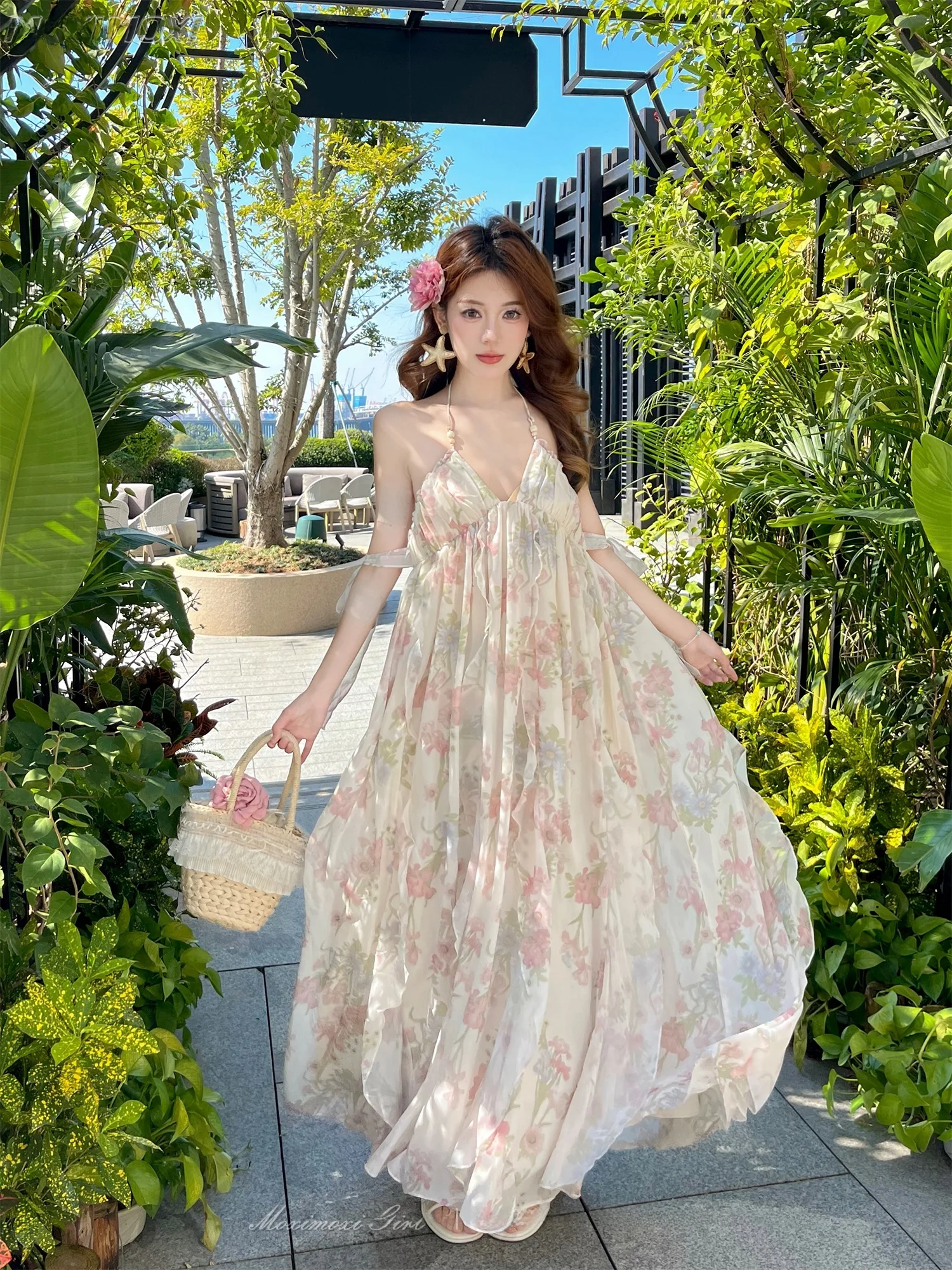 

Платье MOXI Fairy Tale Vacation: Длинное, с открытой спиной, на бретельках, с цветочным принтом, миди, в стиле феи