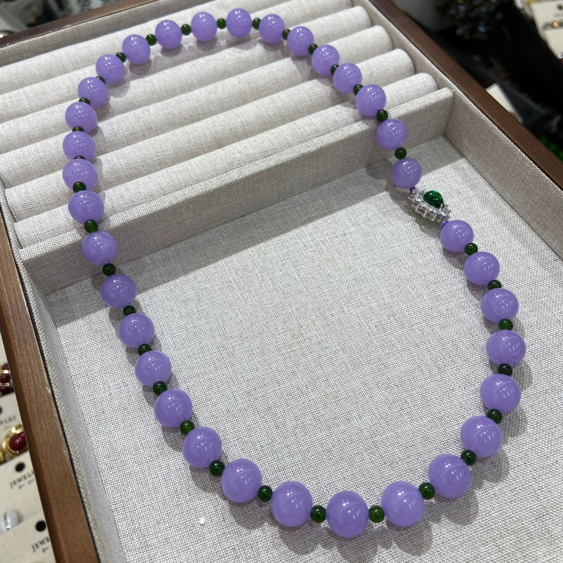 

Women's Agate and Amethyst Starry Sky Necklace 2026