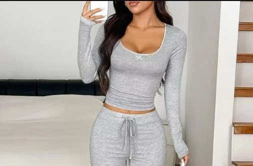

Autumn/winter Casual 2 - Piece Set:Long Sleeved T-Shirt with Drawstring Straight Wide Leg Trousers, Perfect for Sports Style