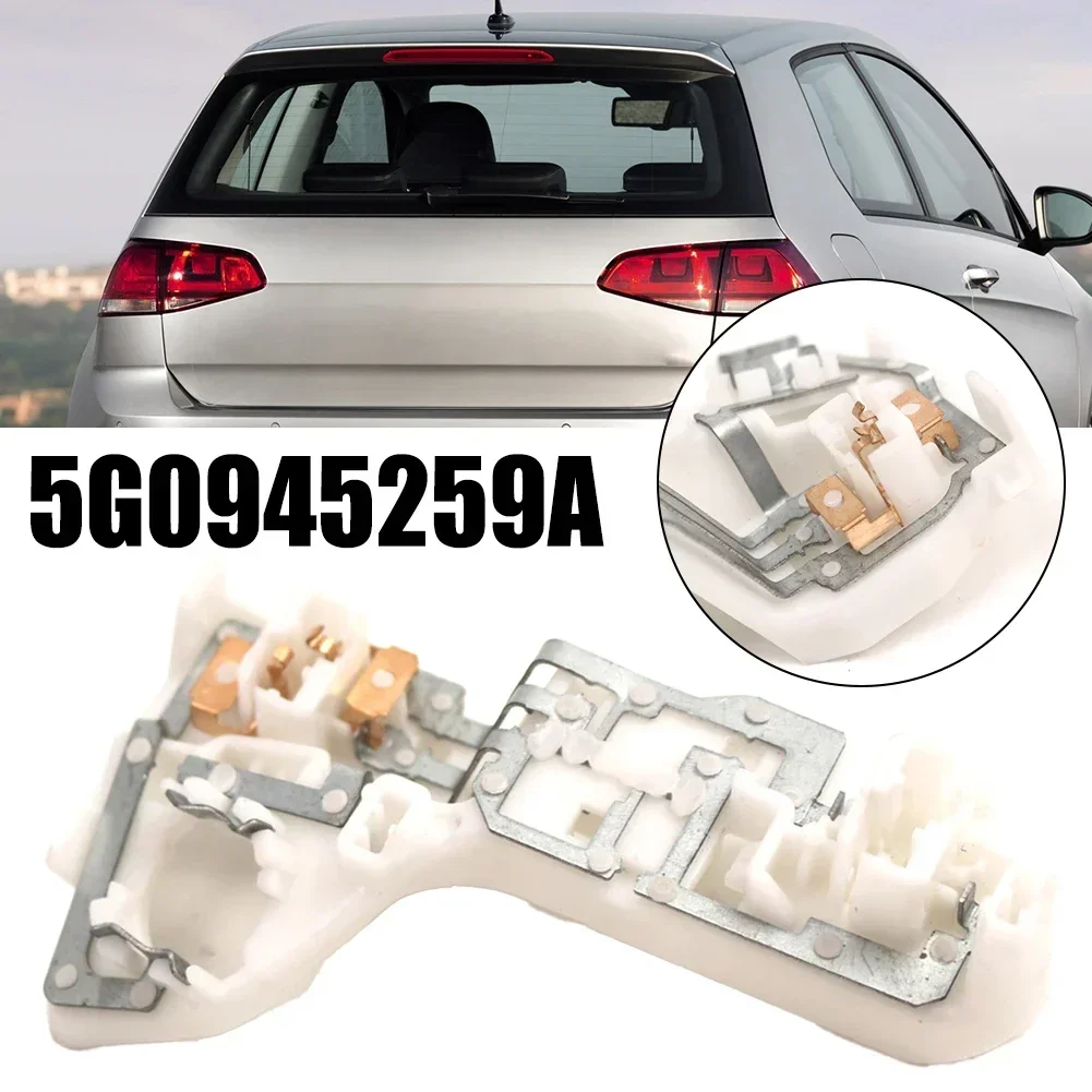 

Держатель лампы заднего фонаря с правым рулем, поддержка заднего фонаря, тормозная плата для GOLF MK7 2013-2017 5G 0945260 5G 0945259 A