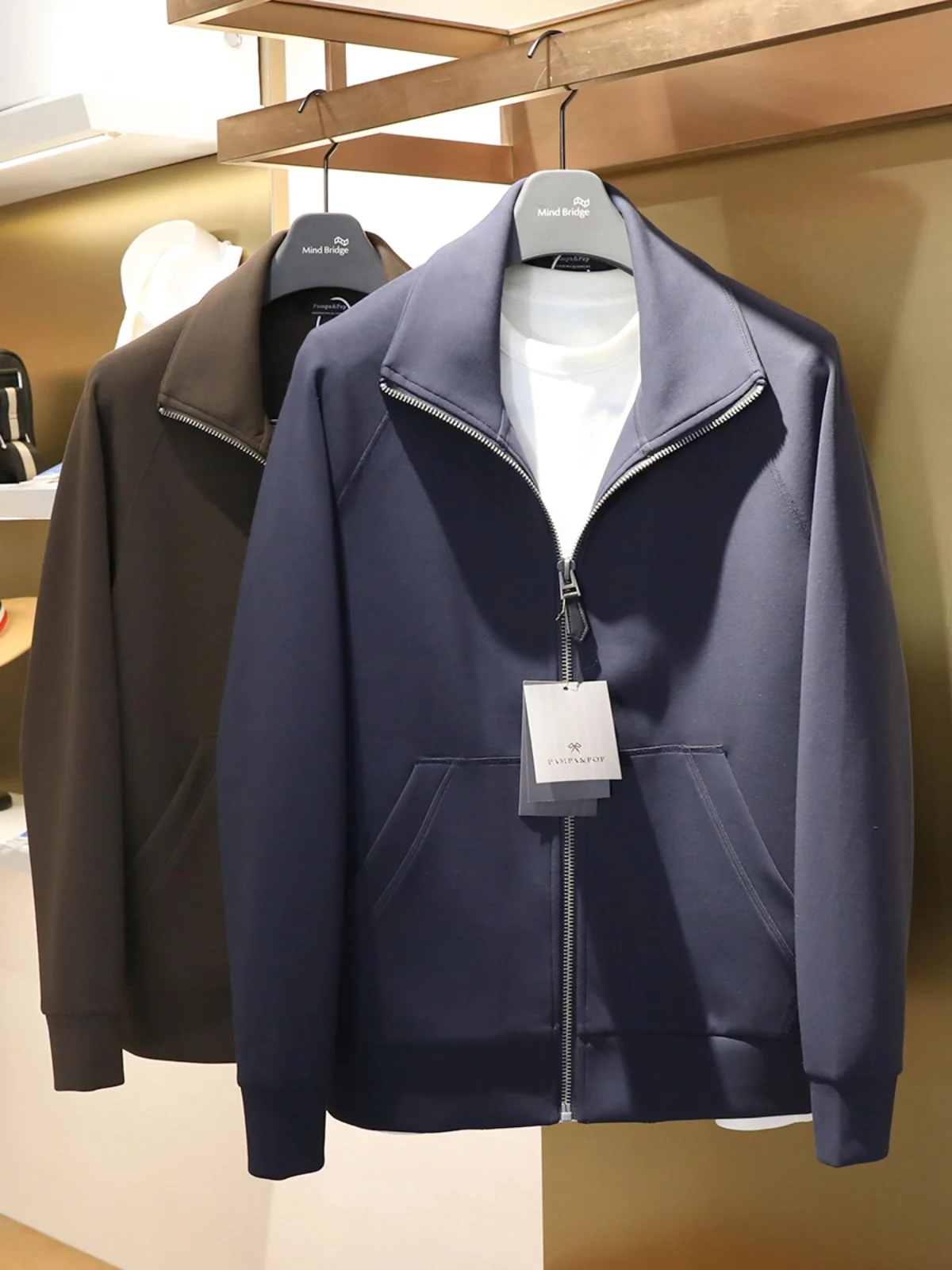 Setelan olahraga santai luar ruangan dua potong sweater dan celana panjang minimalis pria baru