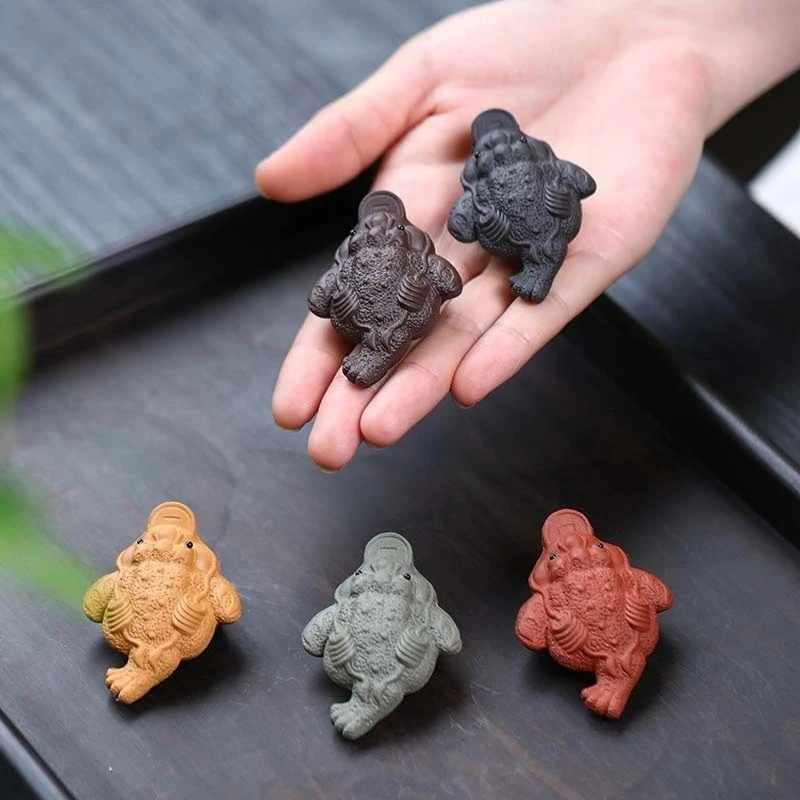 1PC Purple Clay Small Lucky Golden Toad Miniatures Tea Pet Breedable Creative Toad Kung Fu Tea Set Table Decor Accessory Present