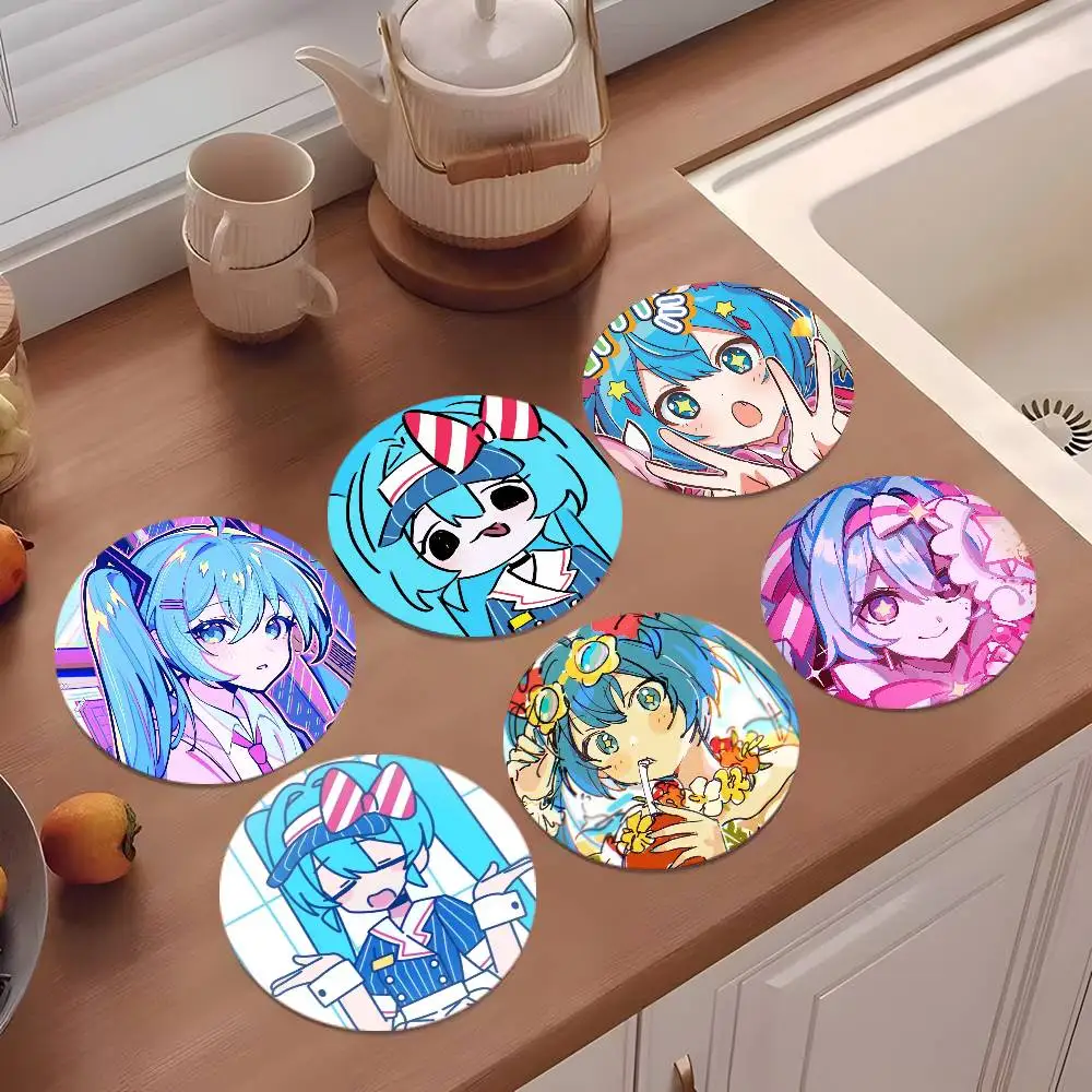 Hatsune Miku Cartoon-Figuren-Untersetzer, rund, aus Holz, mit niedlichem Design, geeignet für Getränke, Tee, Kaffee, als Geschenk für Zuhause, für Feiertage